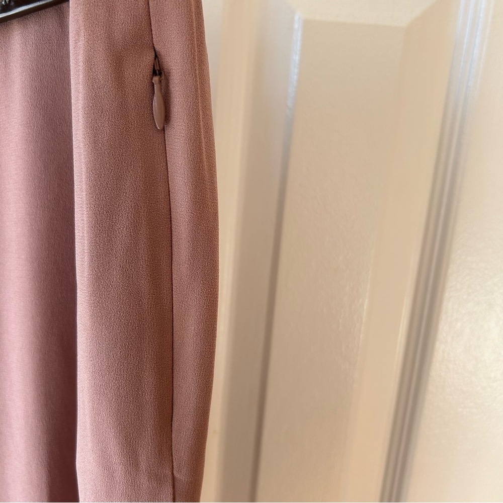 Aritzia Women’s Trousers in Dusty Rose - Picture 6 of 13